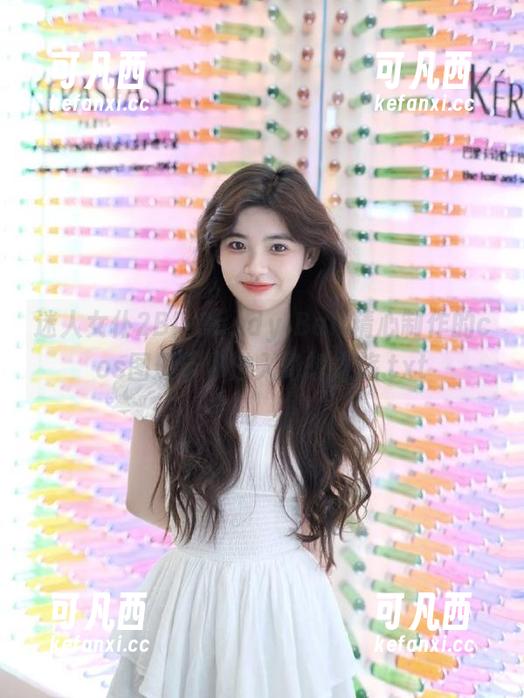 迷人女仆2B！Candy Ball精心制作的cos图册带你进入幻想之旅.txt